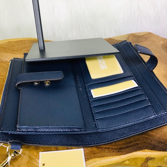 Michael Kors Jet Set Double Zip Floral Wristlet - Picture 5 of 8